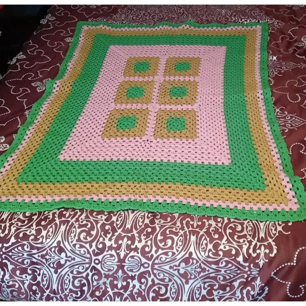 Vtg Handmade Granny Square Blanket Crochet Knit‎ Afghan Throw Blanket 45 X 37